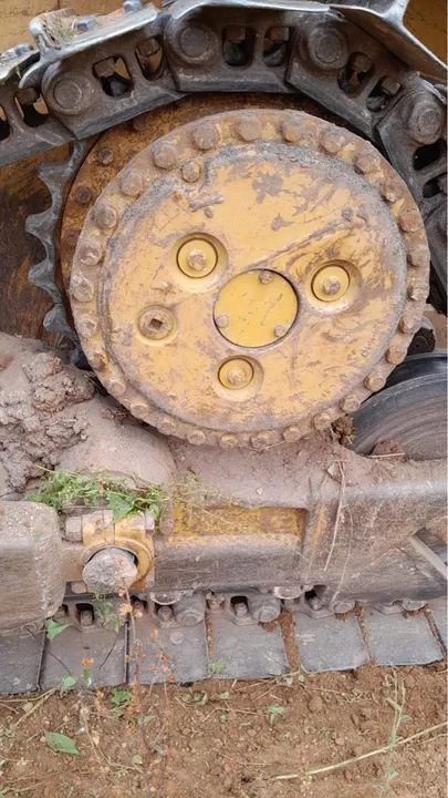 Trator de Esteira Caterpillar D6M XL Ano 2001 - Foto 3