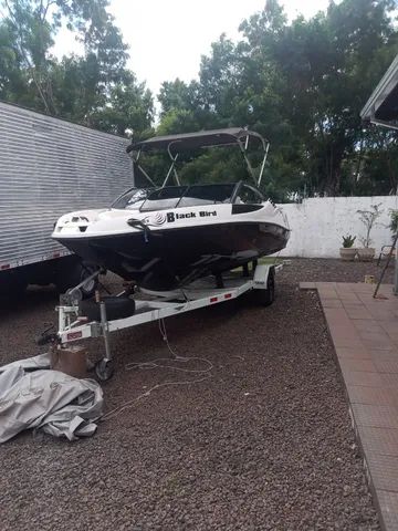 Lancha Focker 19 pés motor  2 Tempos Mercury 115 HP 69 horas 2012 - Foto 12