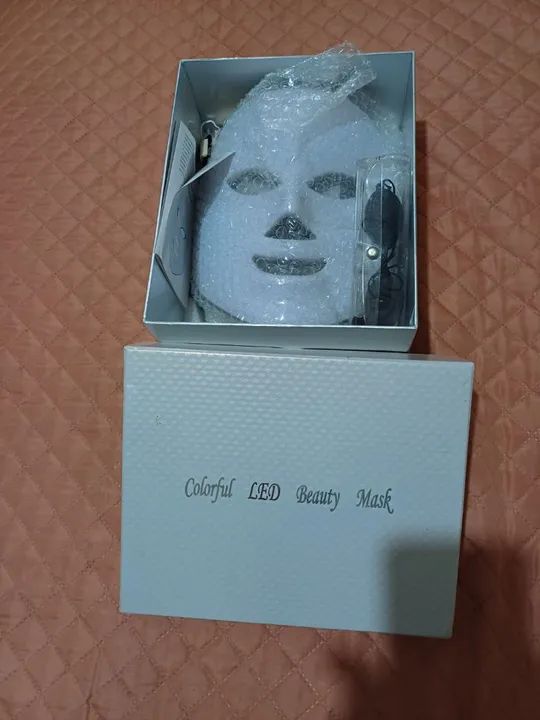 Máscara de LED para Beleza Facial - Foto 2