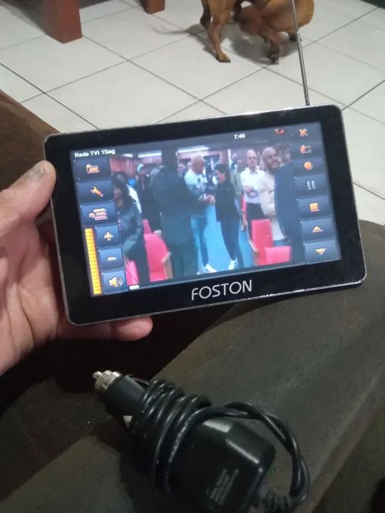 Tv digital com gps e entrada AV e cartão . Mais carregador veicular - Foto 4