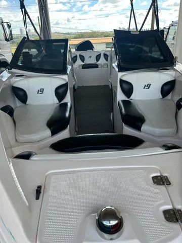 Lancha Focker 19 pés motor  2 Tempos Mercury 115 HP 69 horas 2012 - Foto 10