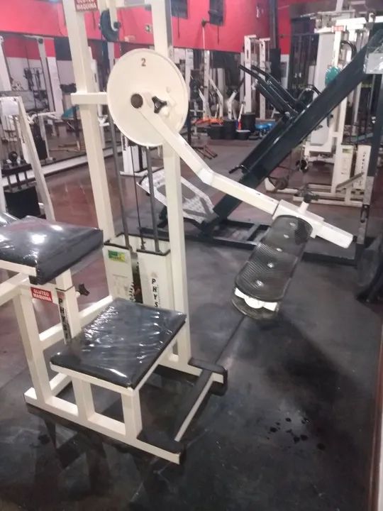 Aparelho da physycus para gluteo com 4 apoios