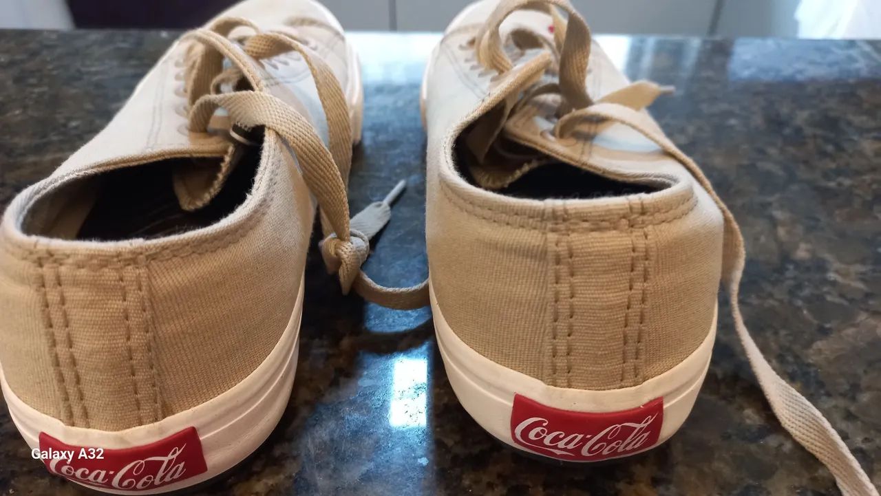 Tênis Coca-Cola Original n°34 - Foto 2