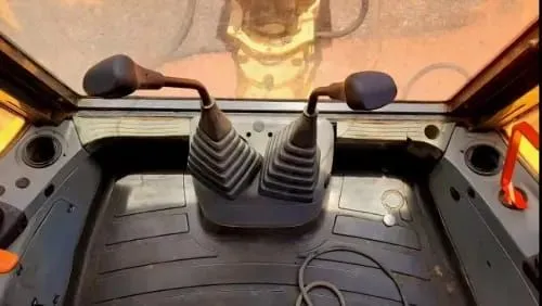 Retroescavadeira New Holland B110B