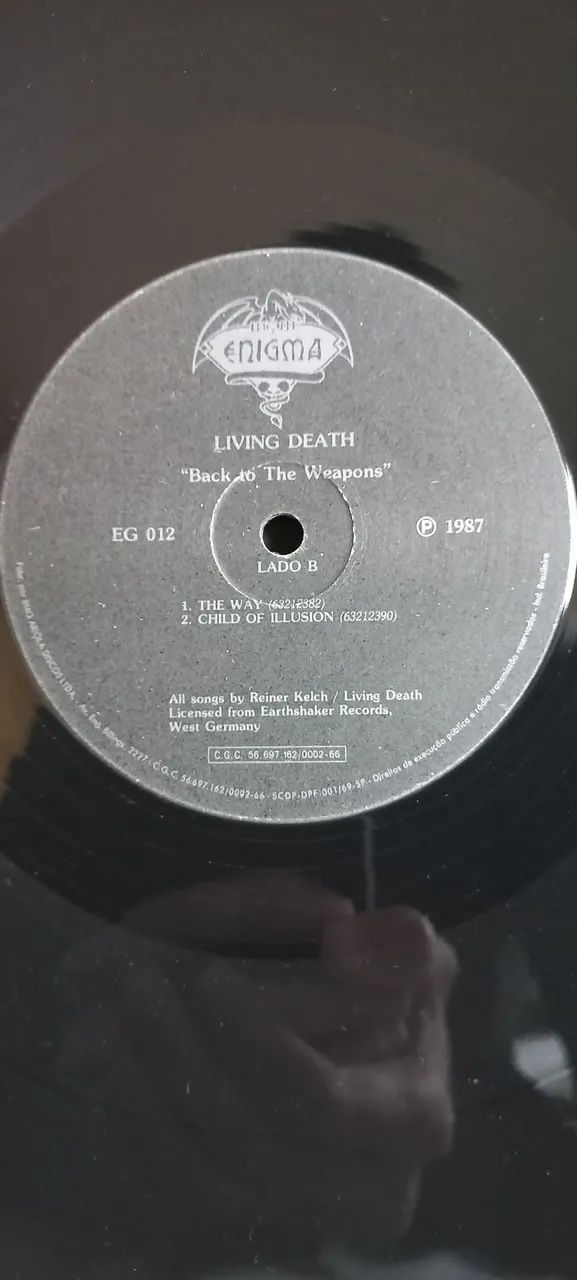 LP Living Death - Back to the Weapons disco de 1987 - Foto 4