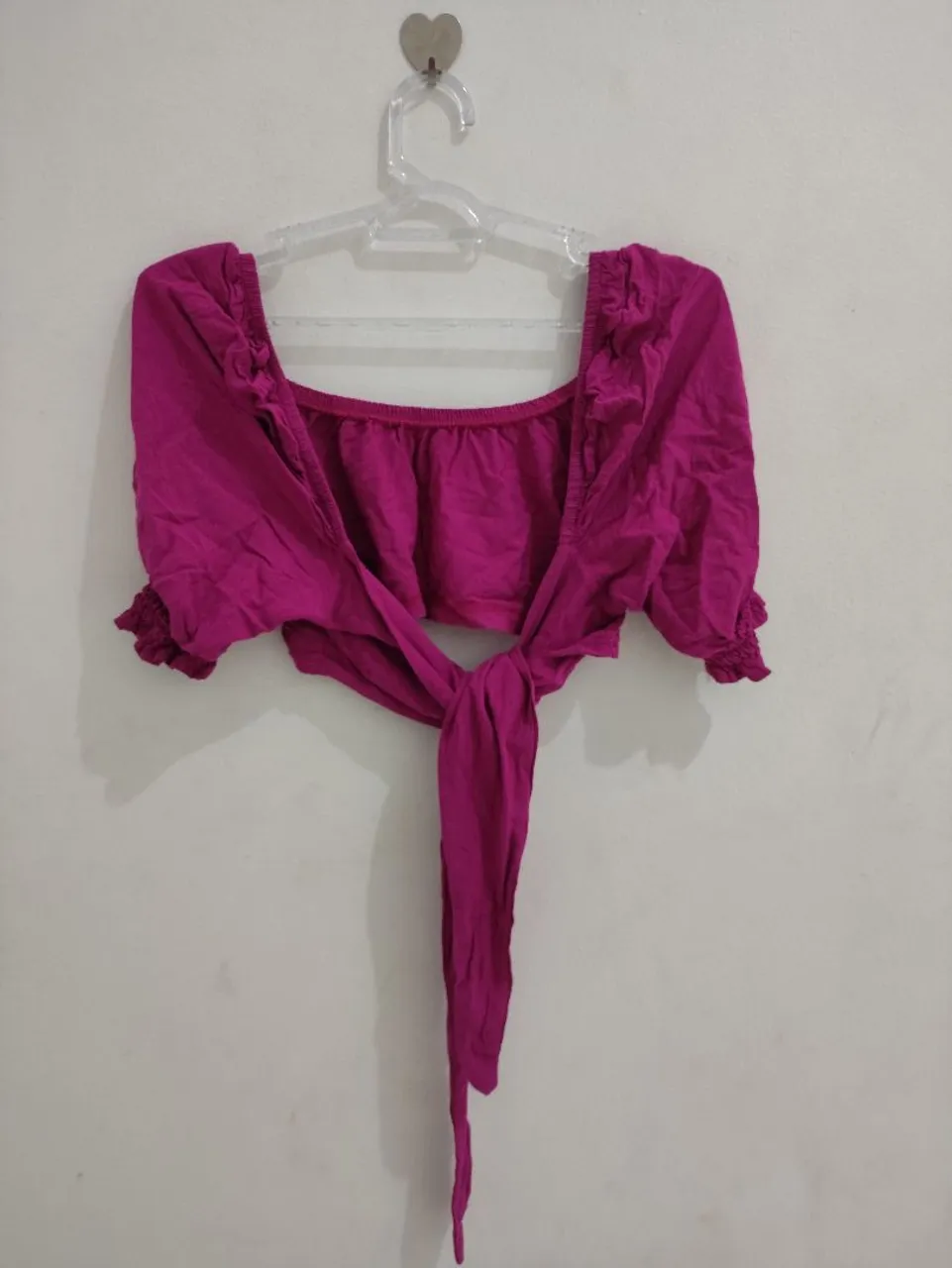 Blusa cropped rosa com amarração