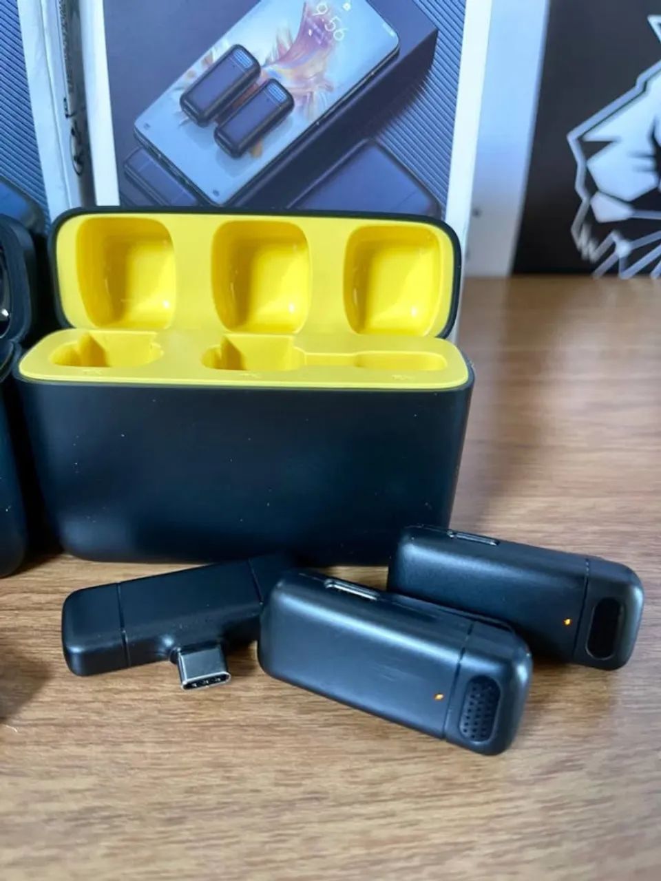 Microfone Lapela K30 Sem Fio Para iPhone e Android. - Foto 3