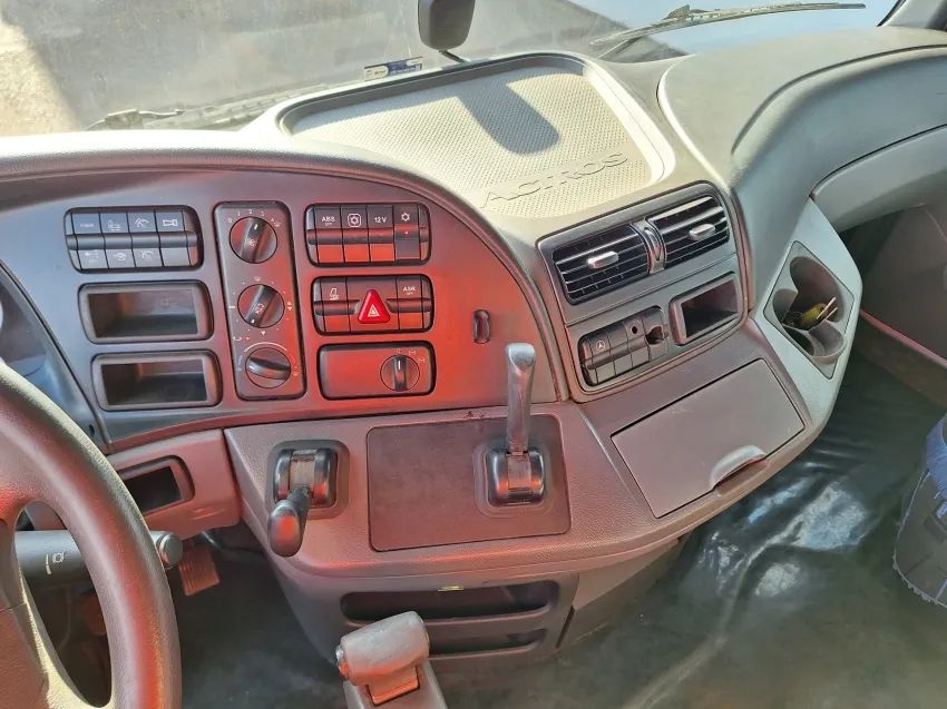 Mercedes-Benz Actros 2651S MegaSpace 6X4 2018 - Foto 10