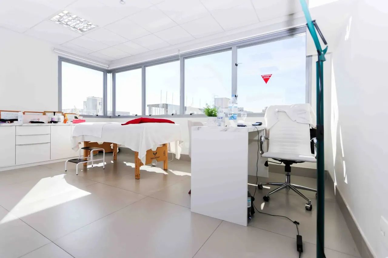 Excelente sala comercial com vaga