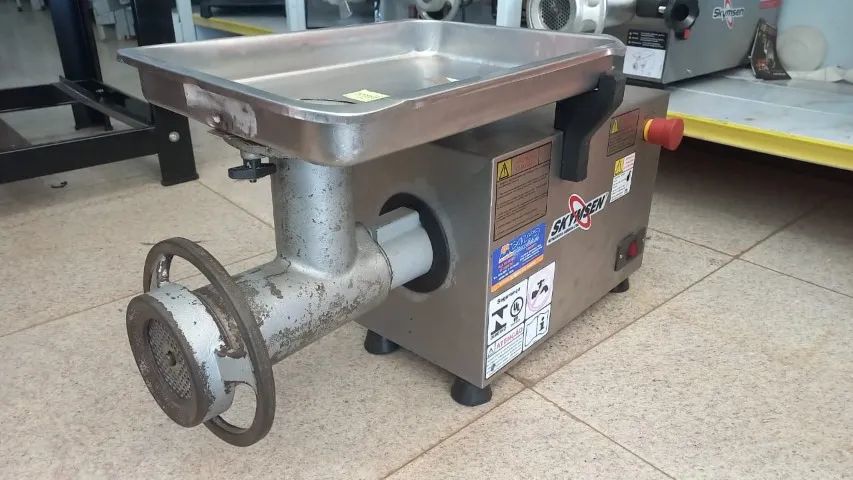 PICADOR DE CARNE BOCA 22 USADO MARCA SKYNSEM