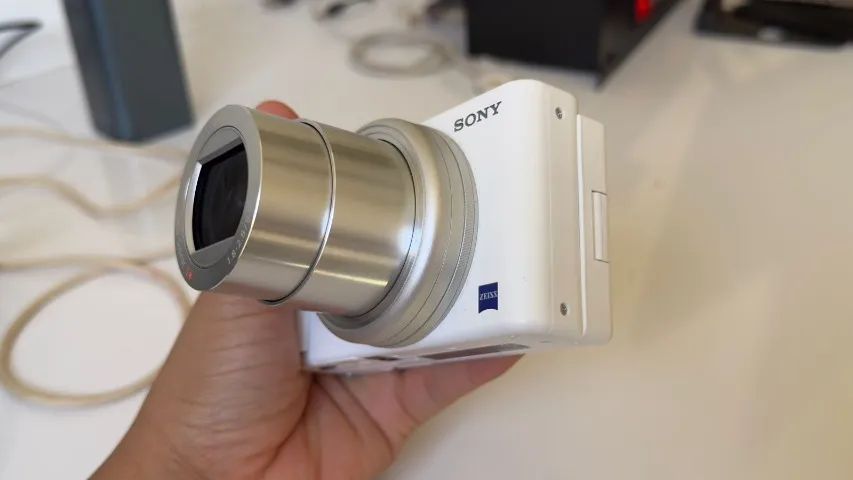 Câmera Sony Zv-1 Branca + 3 Baterias Branco (Usado) - Foto 5