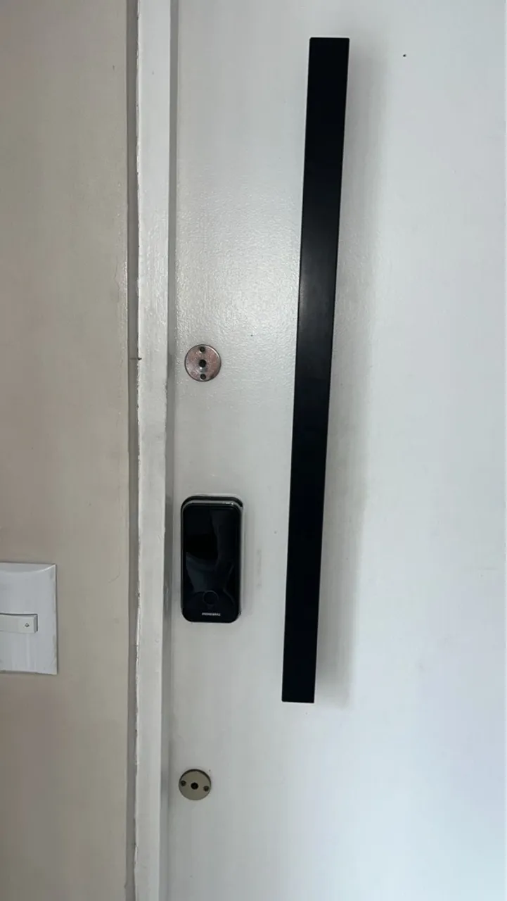 Fechadura Digital Smart com Design Moderno