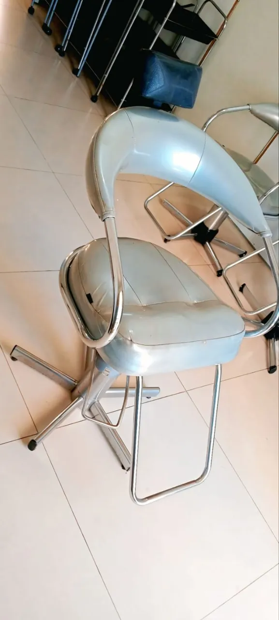 Móveis para salão de cabeleireiro e barbearia
