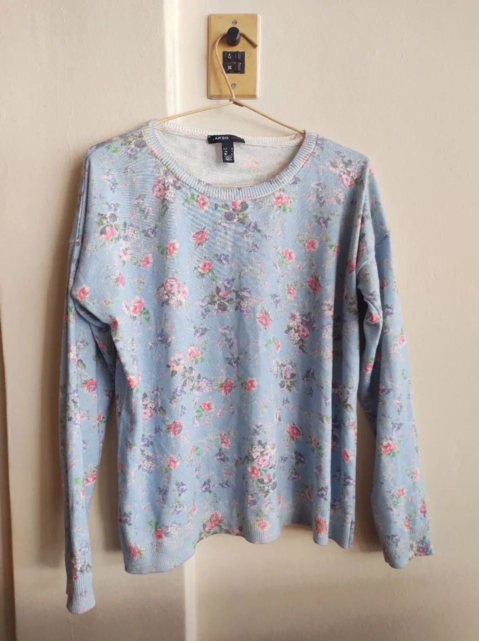 Blusa Manga Longa Floral Azul Mango importada