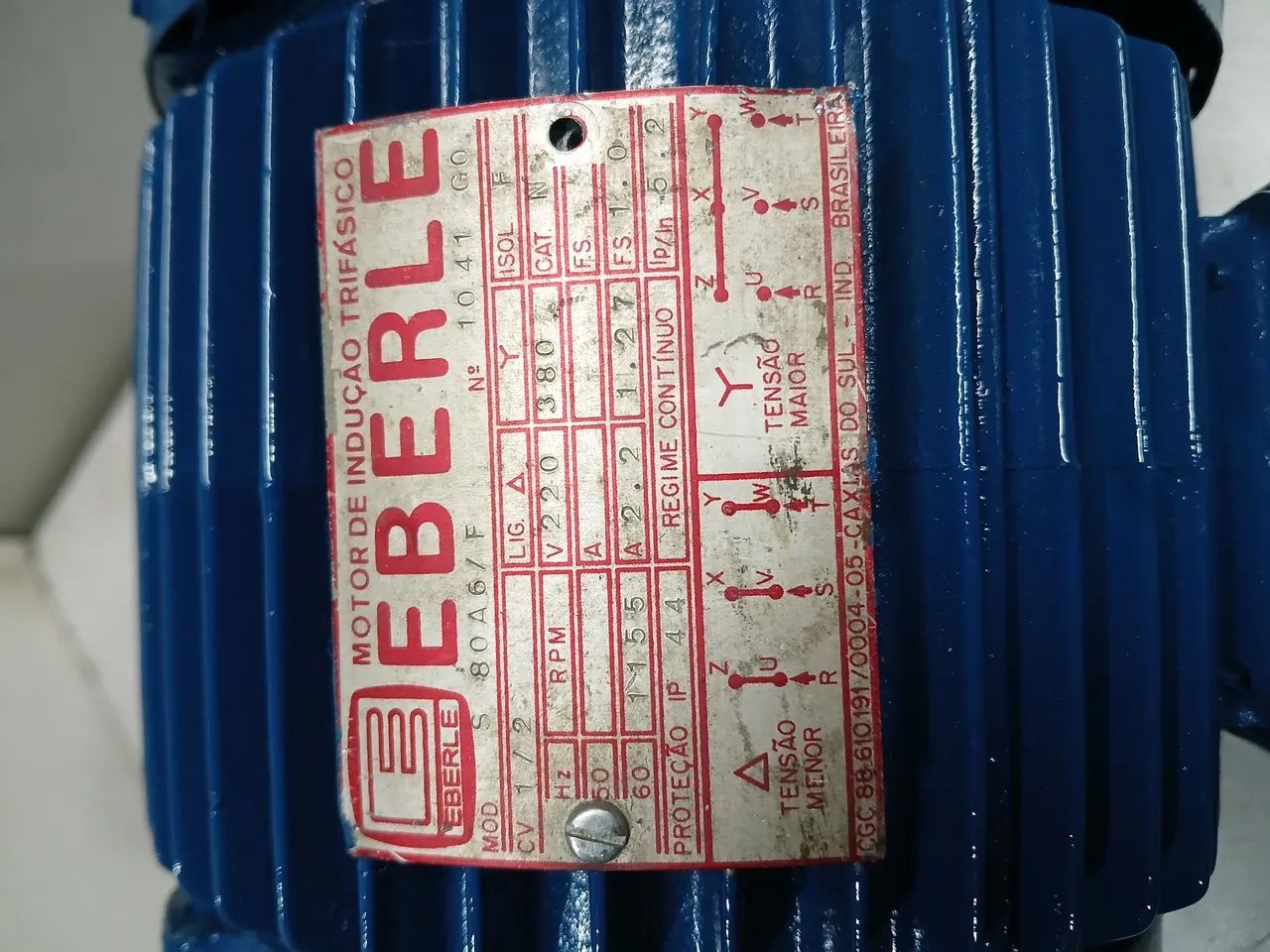 Motor elétrico Eberle Trifásico 1,5 cv 6 pólos  - Foto 6