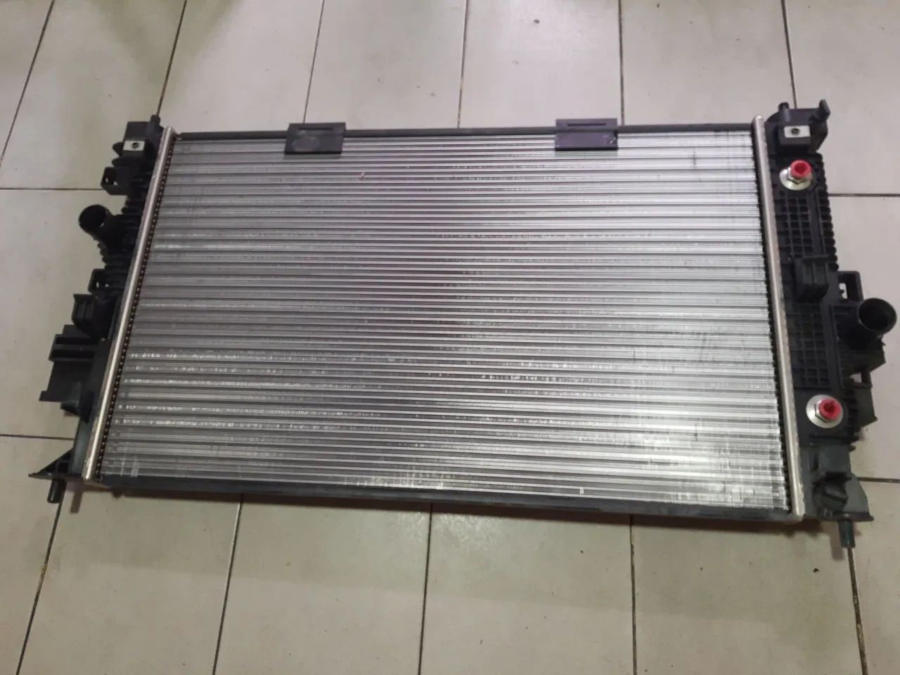 Radiador Onix automático novo
