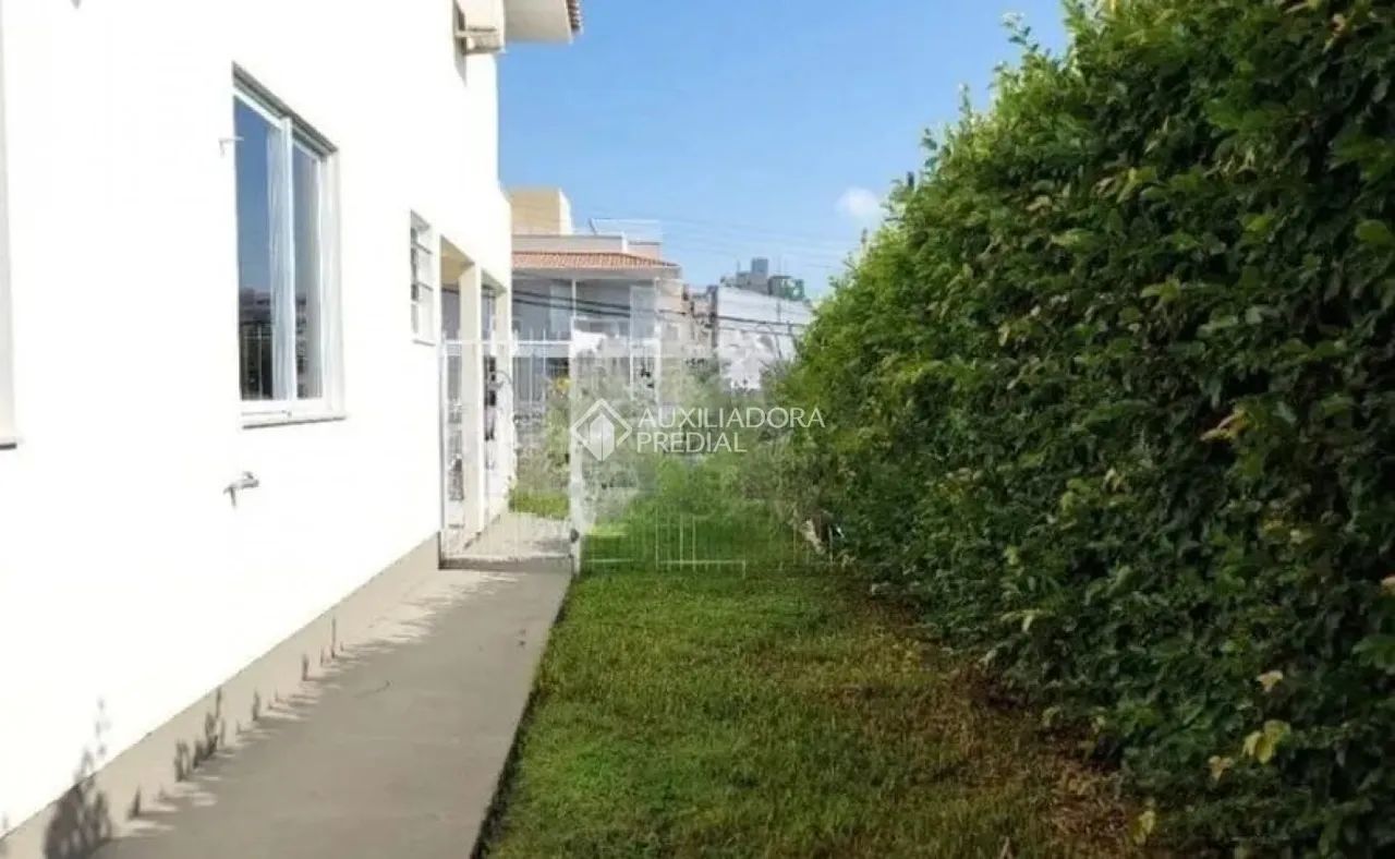 Casa Residencial para Alugar - 3 Quartos - 174m² - Coqueiros - Florianópolis - Foto 4