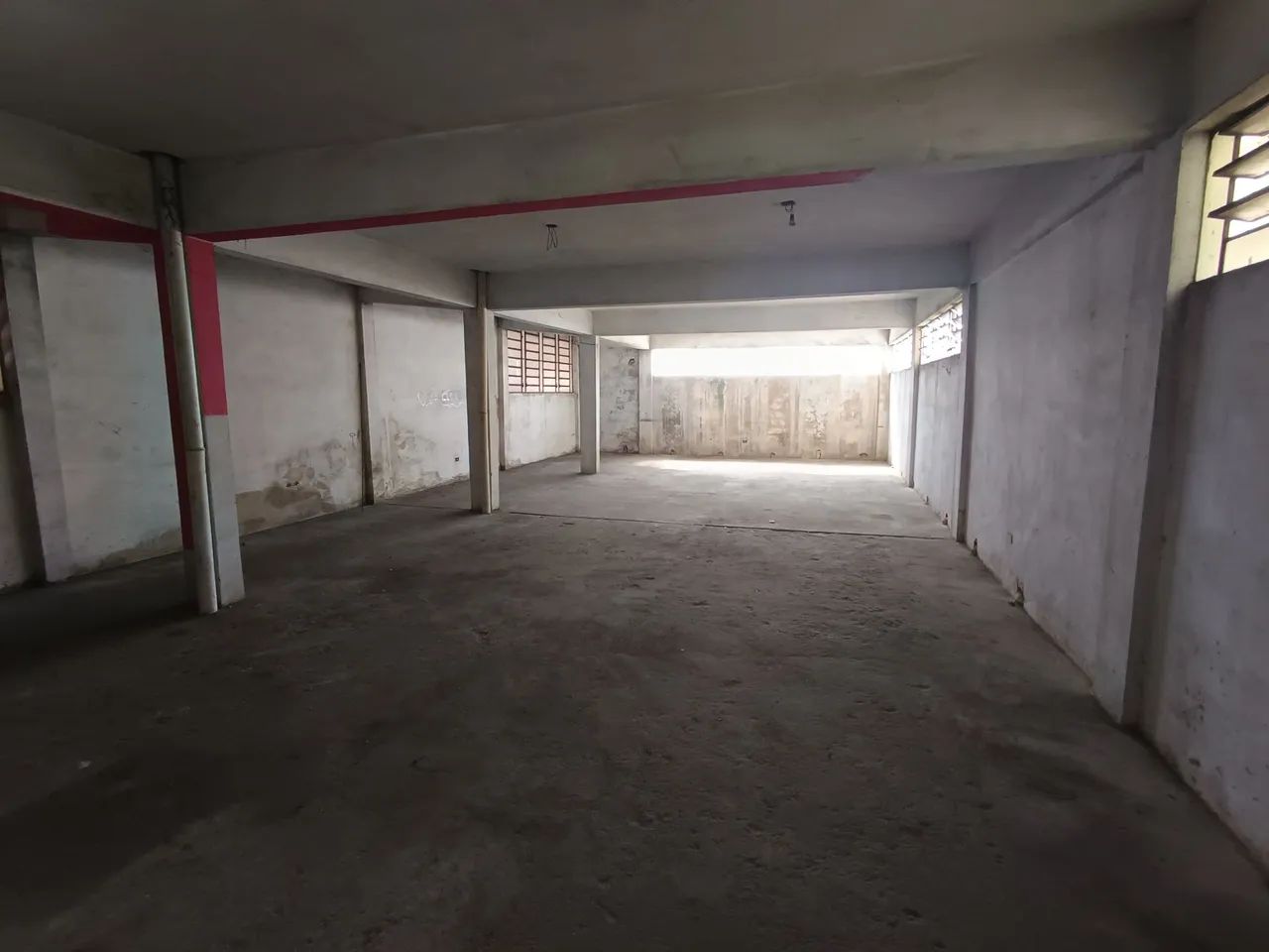 //Prédio Comercial na Cachoeirinha - pisos superiores  - Foto 4