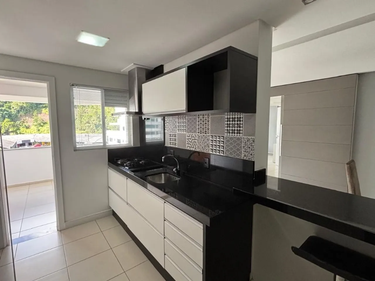 Apartamento com 2 dormitórios para alugar, 92 m² por R$ 3.280/mês - Ponta Aguda - Blumenau