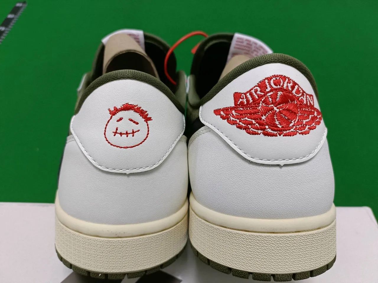 Jordan Low x travis scott Médium Olive - Foto 4