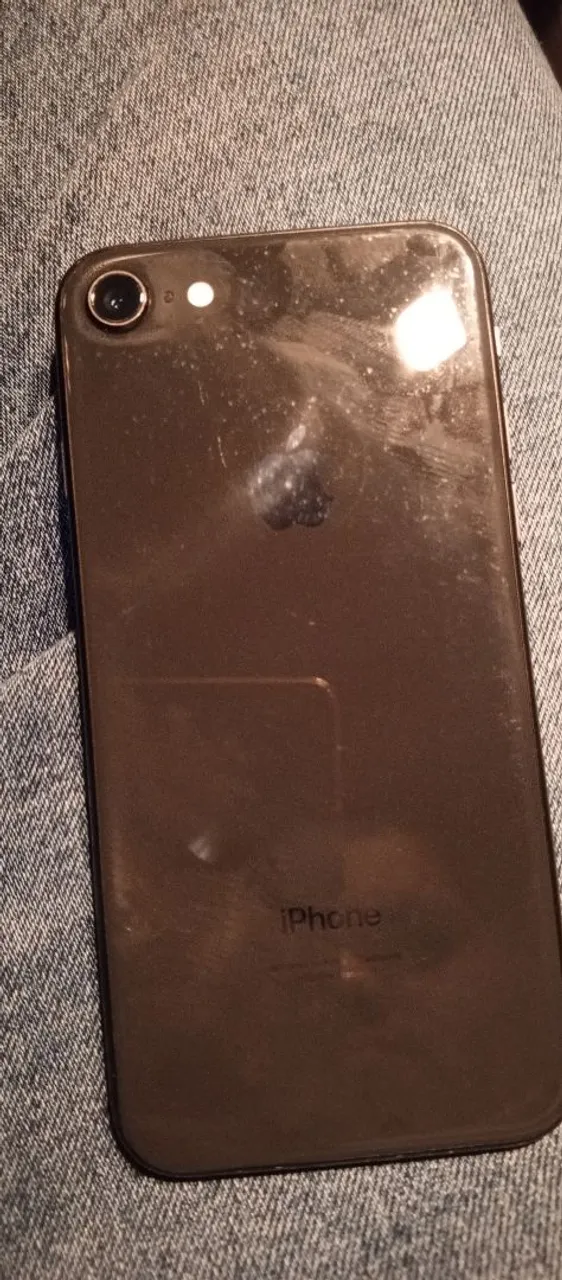 iPhone 8 - Preto - 64GB