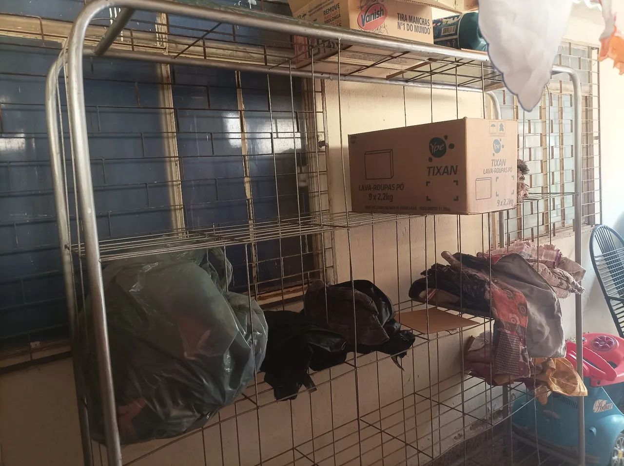 Expositor de roupas  - Foto 2