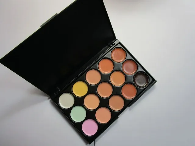Paleta de corretivo em várias tonalidades
