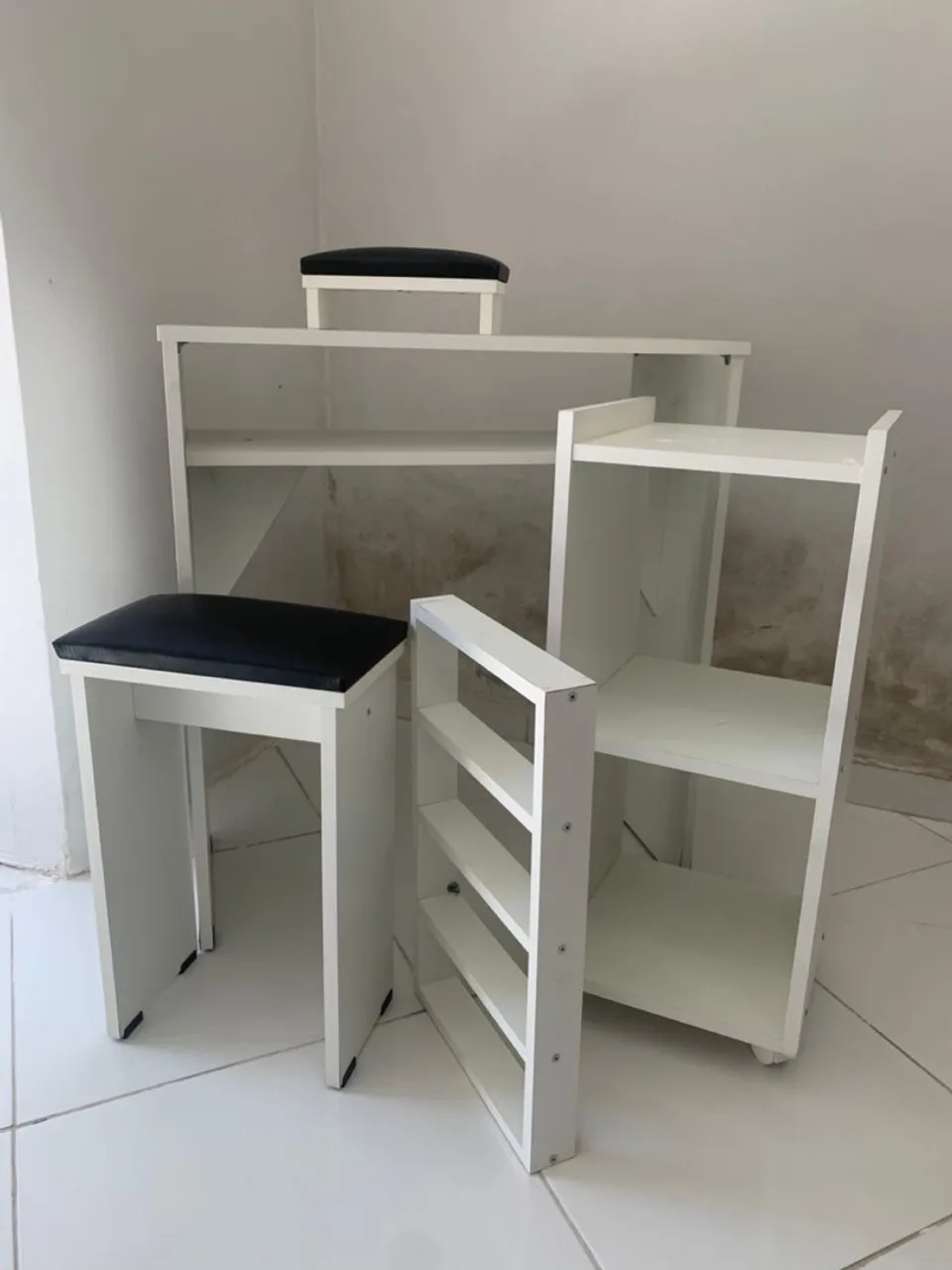 Mesa para manicure Novo 150$ pra vim buscar