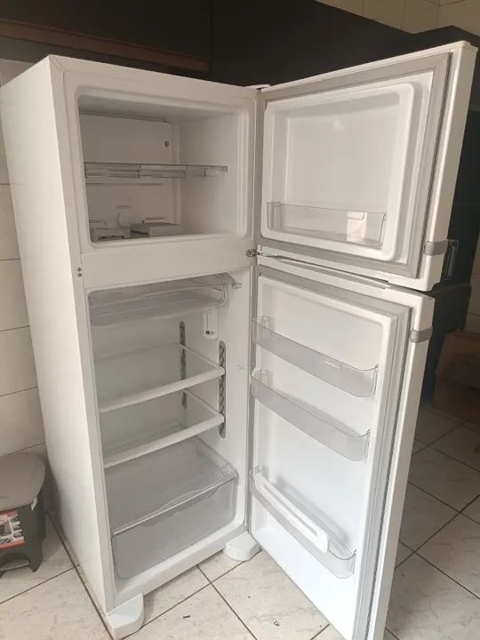 Geladeira FrostFree - Duplex 340L, Consul