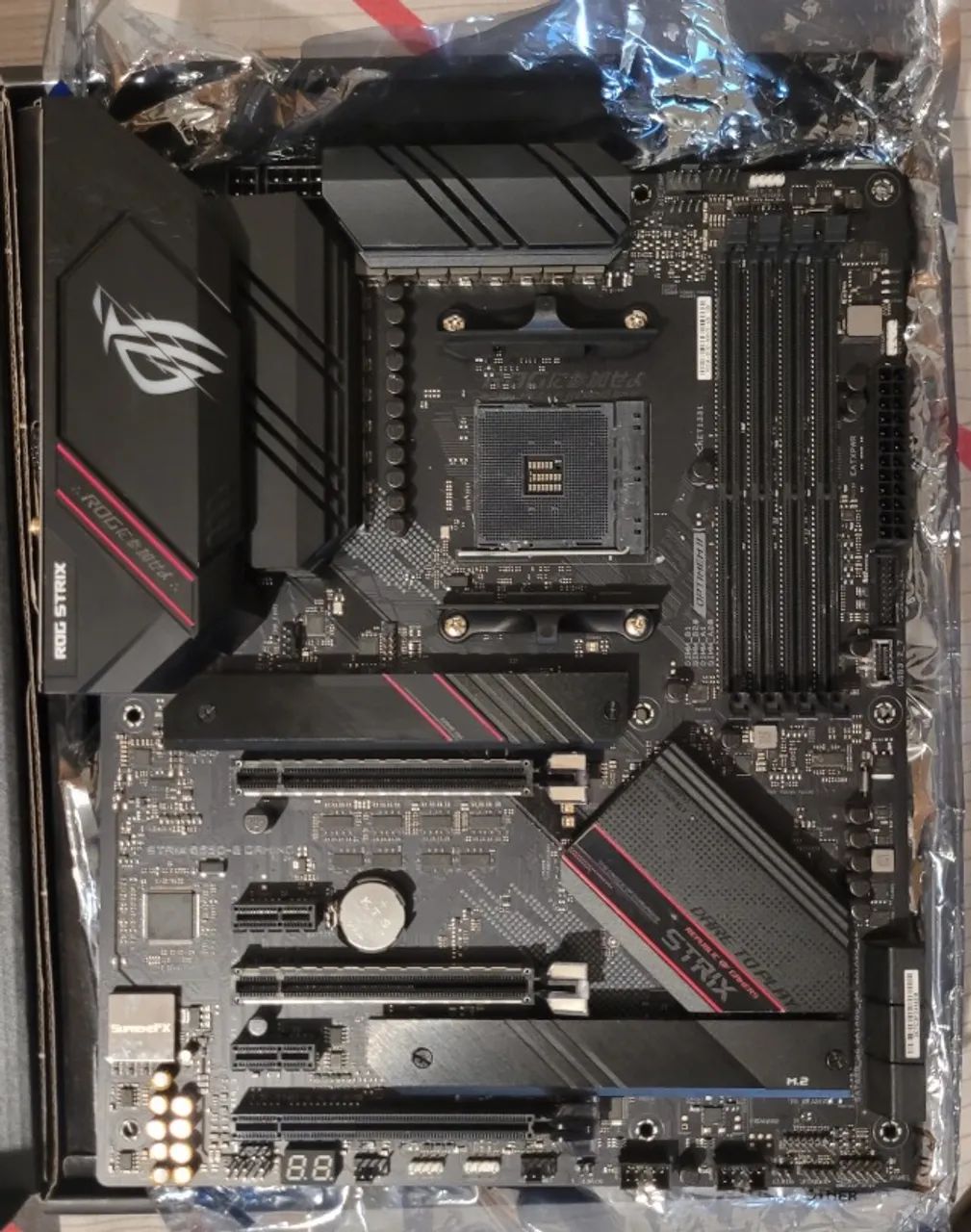 Placa Mãe AM4 Asus ROG Strix B550-E Gaming Completa em Perfeito Estado - Foto 2