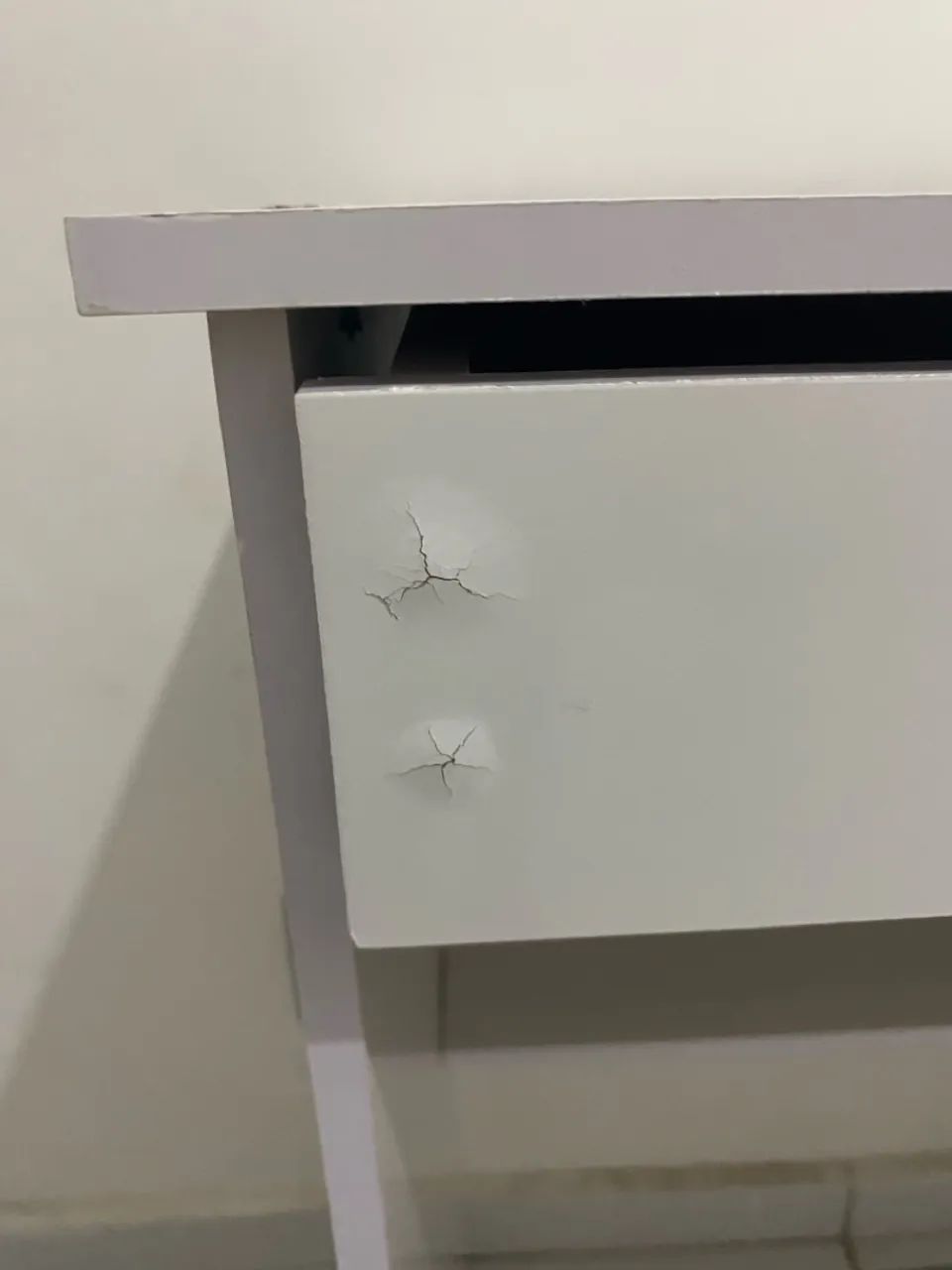 Mesa de Estudo com Pequena Avaria  - Foto 2