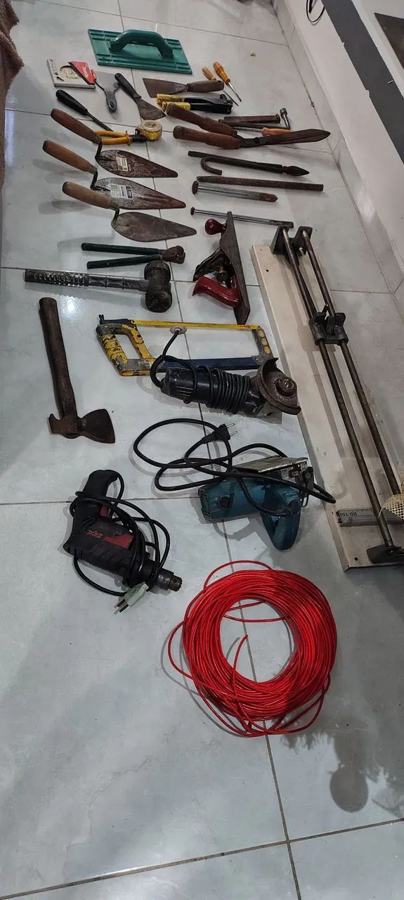 Ferramenta de construções