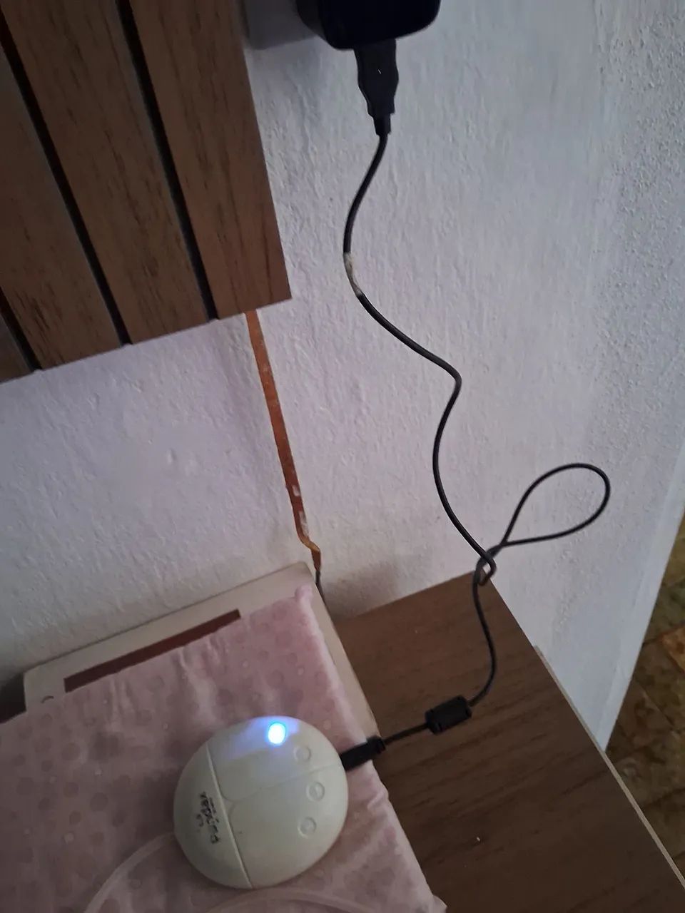 Vendo Bomba de Leite Elétrica Pandax Mamãe 1 - Branca e Compacta - Foto 4