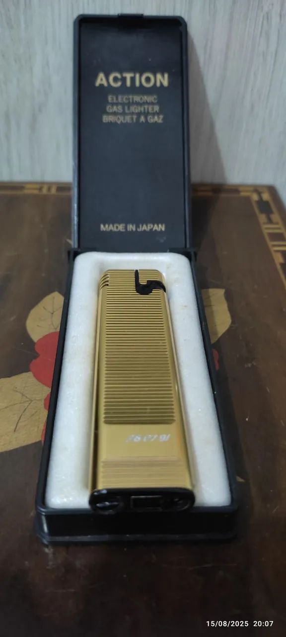 Isqueiro Action Electronic Gas Lighter - Colecionador - Foto 3