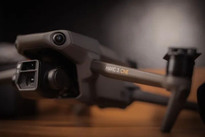 Drone Profissional Dji Mavic 3 Cine Premium Combo. Controle RC PRO Saída HDMI transmissão. - Foto 3