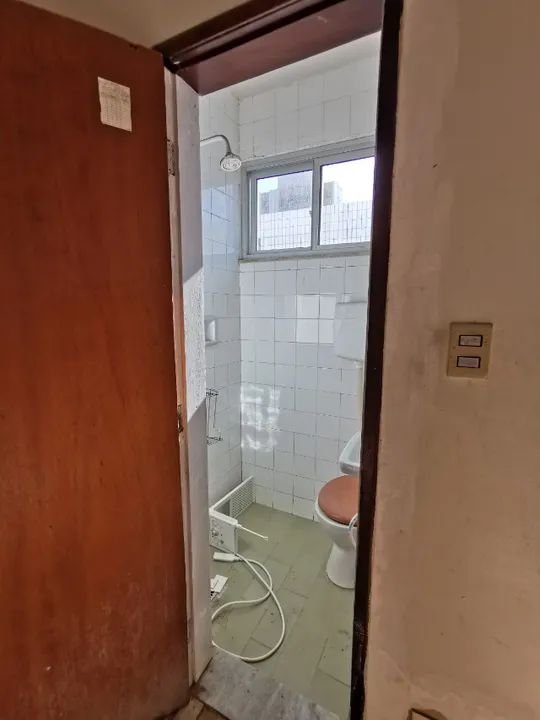 Apto com três quartos sendo um suíte - 110m² - Foto 2