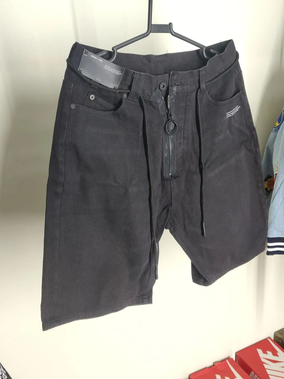 Bermuda Shorts Jeans Off-White Preto