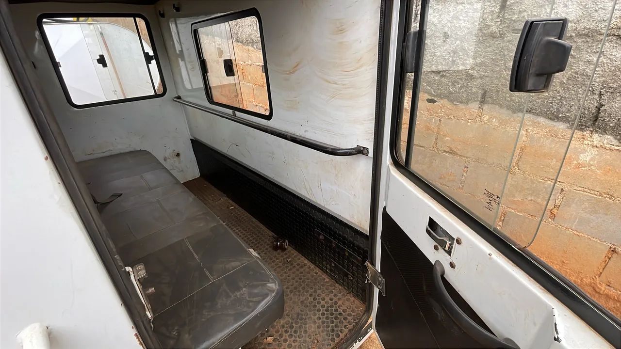Vendo cabine auxiliar para 6 pessoas  - Foto 5