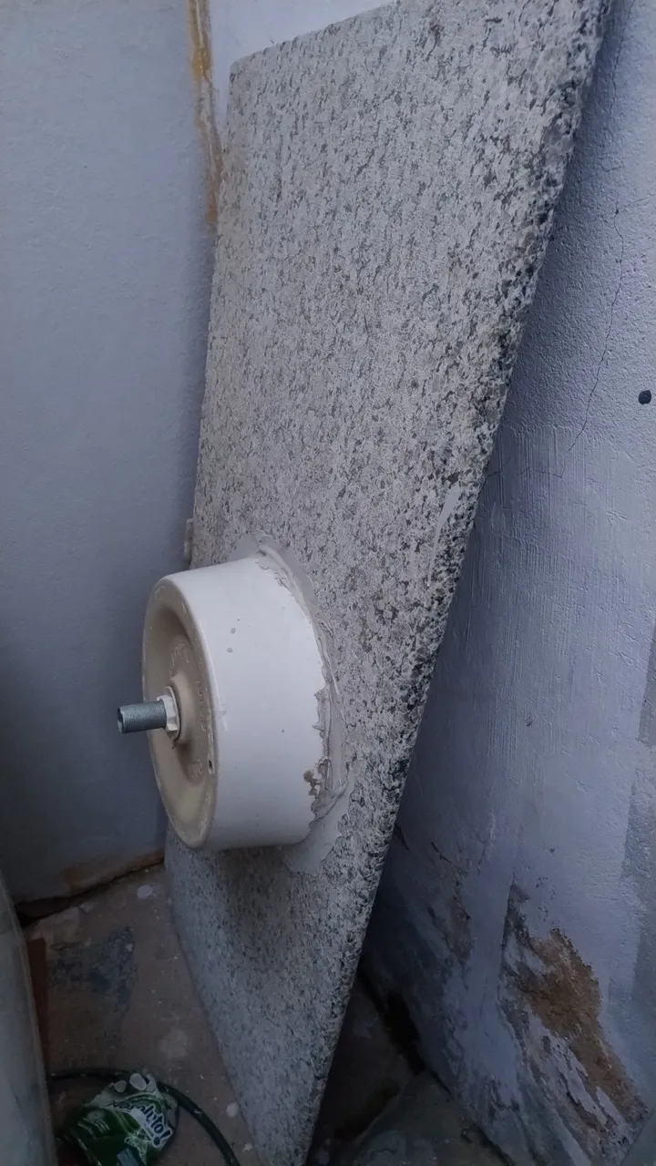 Cuba de porcelanato+ bancada de mármore