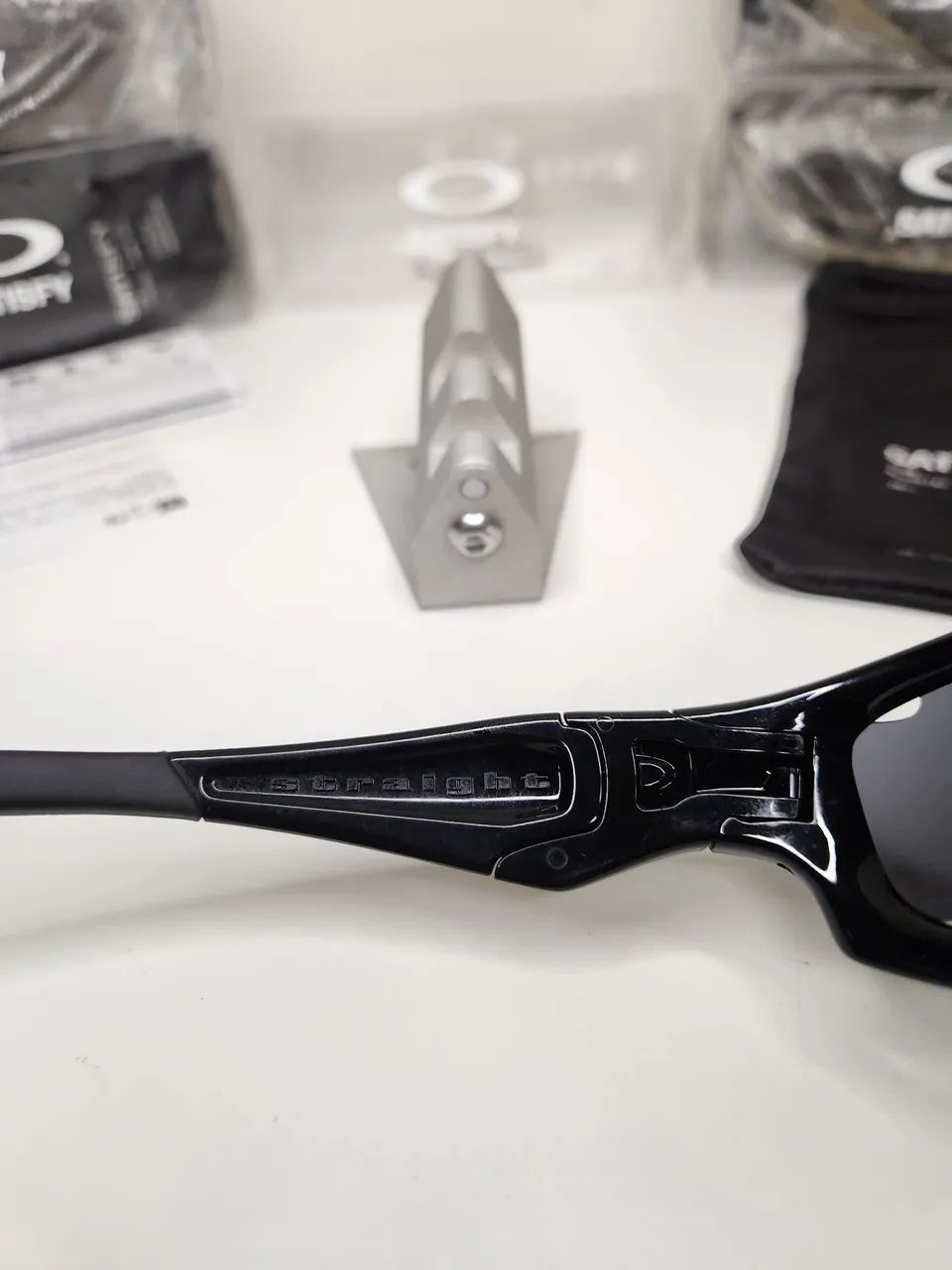 Oakley x Satisfy Straight Jacket Black - Acessórios - Mirandópolis