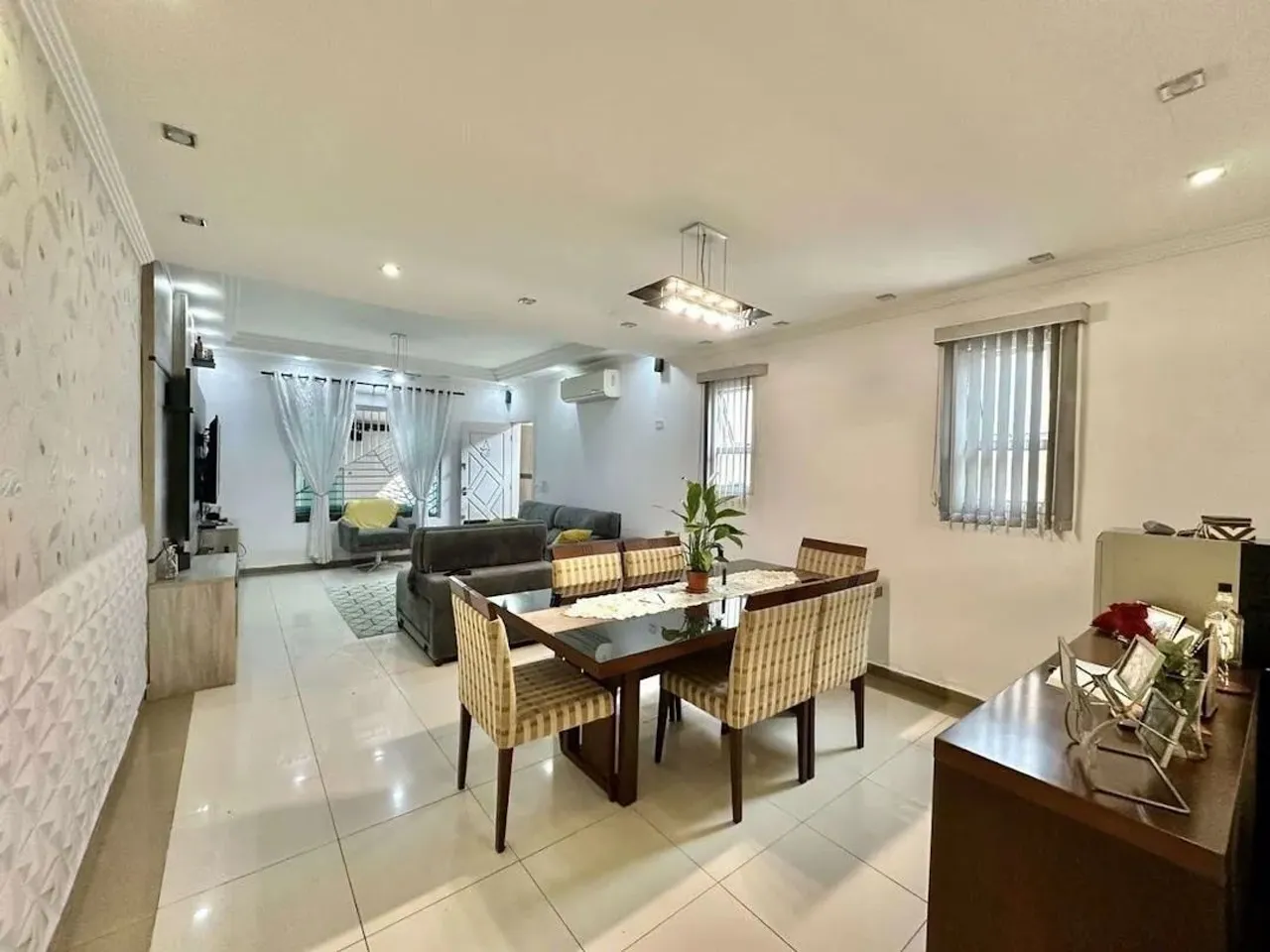 Sobrado Residencial à venda, Boqueirão, Praia Grande - SO0096.