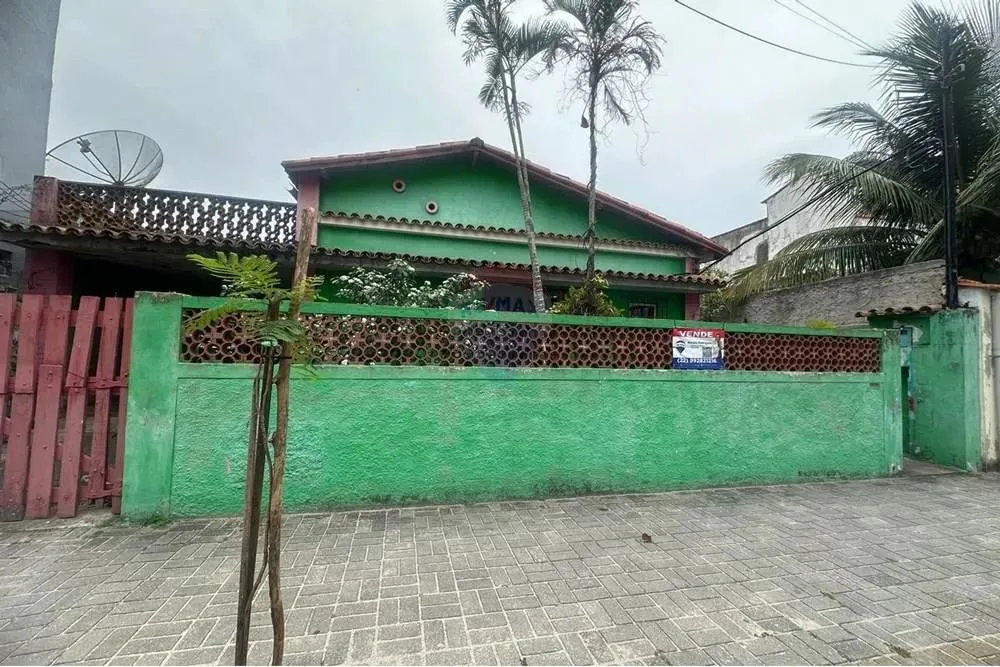 Casa com ótima localização em Cabo Frio