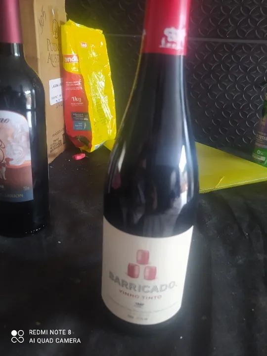Tenho garrafas de vinho importado para negociar R$50 cada - Foto 4