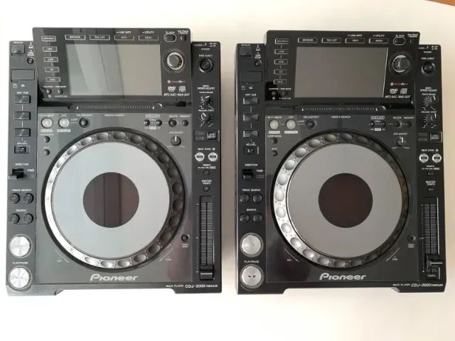 CDJ 2000 Nexus (Par) - Equipamento Profissional Impecável