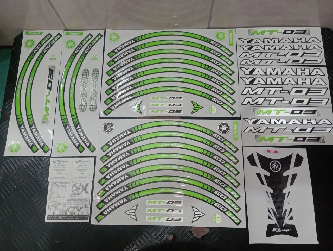 Friso + interno adesivos refletivos moto Yamaha MT 03 - Foto 4