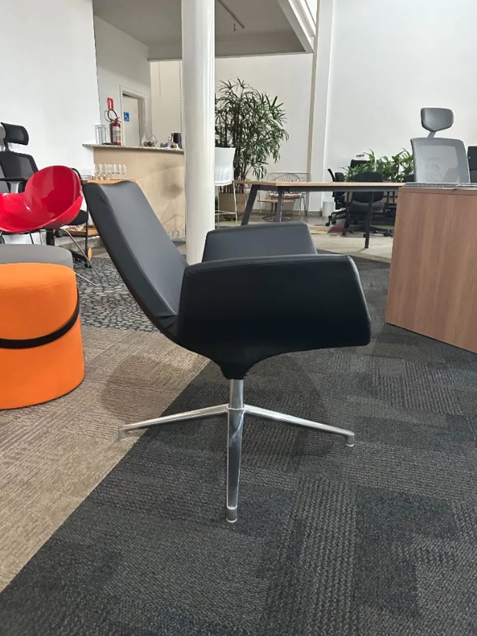 Poltrona com design italiano - Foto 2