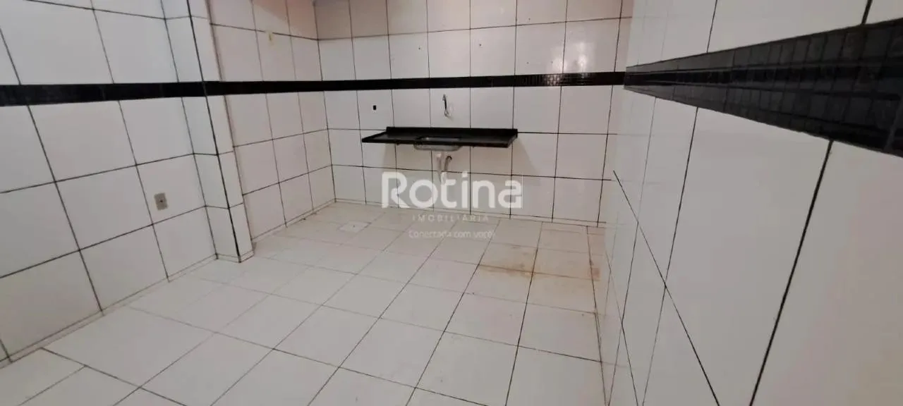 Casa à venda, 2 quartos, Santa Rosa - Uberlândia/MG - Rotina Imobiliária