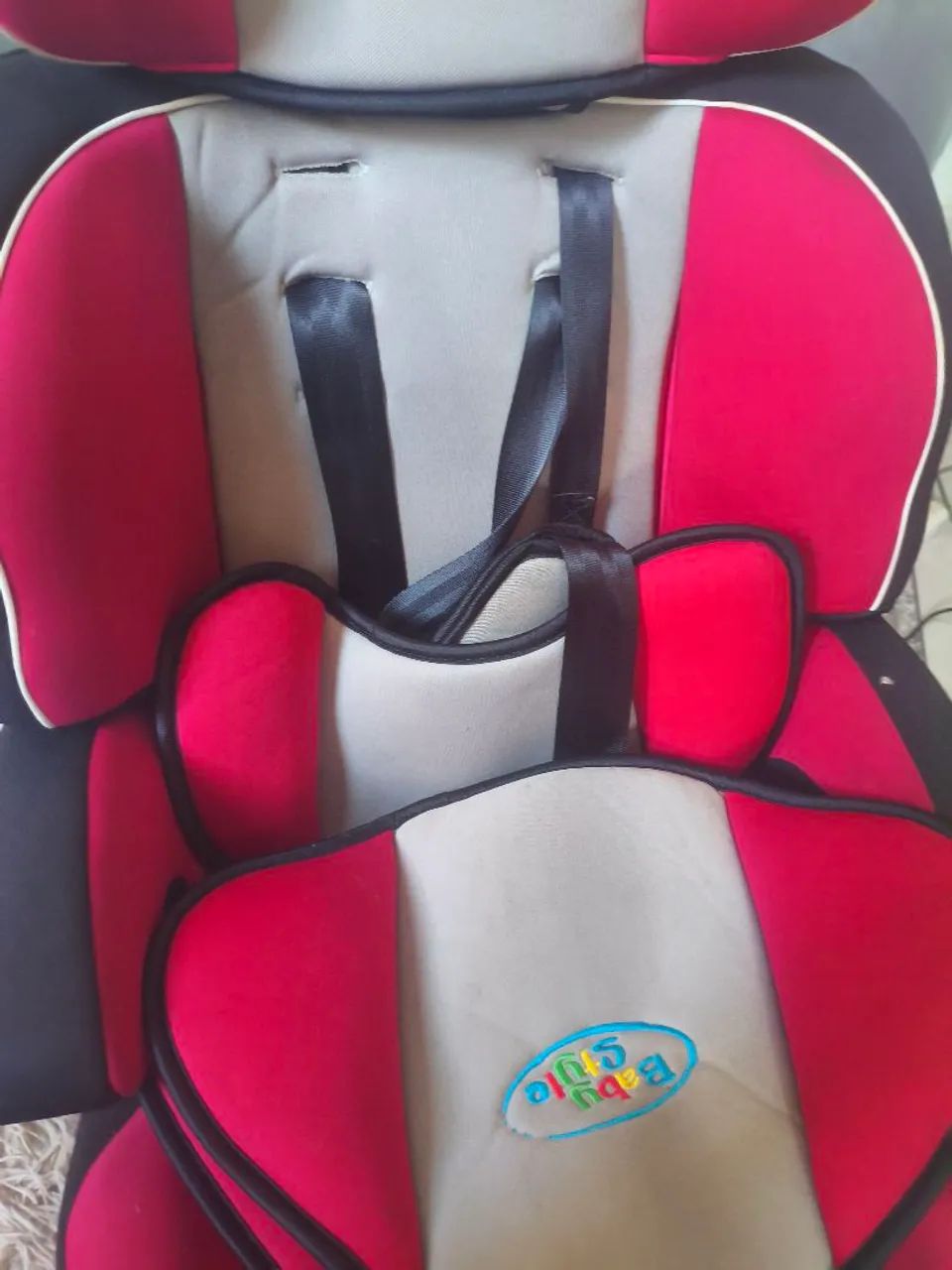 Cadeira infantil para carro (estado de novo)