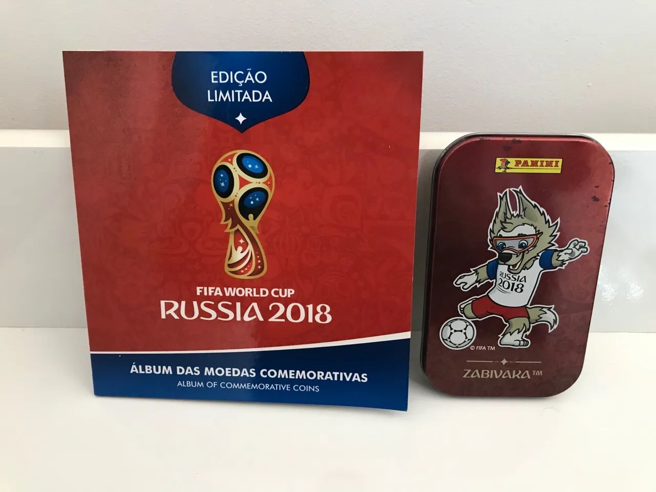 Álbum e Lata de Moedas Comemorativas da Copa 2018