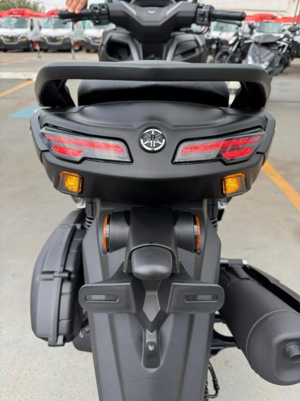 NOVA NMAX CONNECTED + EMPLACAMENTO+ CAPACETE! - Foto 5